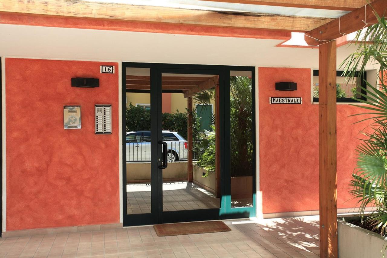Maestrale Canova Apartments Caorle Exterior photo
